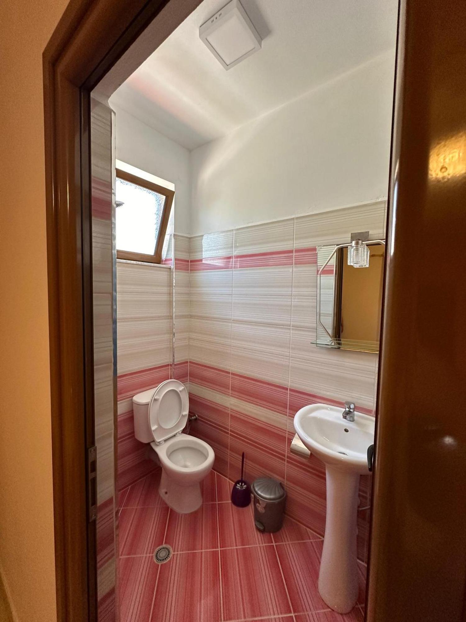 Evelina Ernild Rooms Sarandë 外观 照片